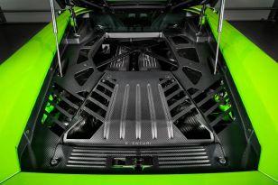 Eventuri Black Carbon Fiber Engine Cover Set for Lamborghini Huracan 2015-2019