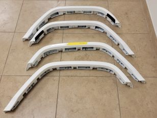 Mercedes-Benz G63 OEM Fender Flare Set (Factory Take-Off)