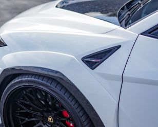 1016 Industries Carbon Fiber Side Vents for Lamborghini Urus 2018+