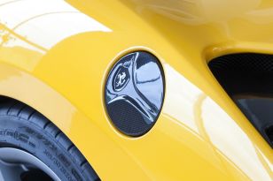Capristo Carbon Fiber Gas Cap for Ferrari 488 GTB / Spider 2015-2017