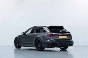 Urban Automotive Carbon Fiber Rear Diffuser Assembly for Audi (C8) RS6 / RS7 2019+