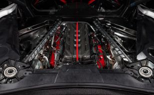 Eventuri Black Carbon Fiber Engine Cover for Chevrolet Corvette Coupe (C8) 2020+ 