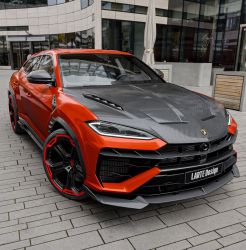 LARTE Design LARGENDA Carbon Fiber Body Kit for Lamborghini Urus SE 2025+